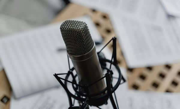 Beginner's Guide to Podcast Hosting for Music Creatives