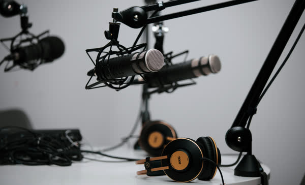 Leveraging Podcast Hosting for Music and Art Creatives