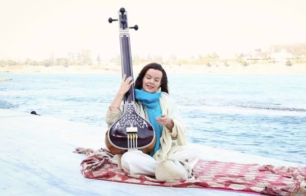 Interview with Anandra George — An Acclaimed Mantra Yoga Teacher and Devotional Music Artist
