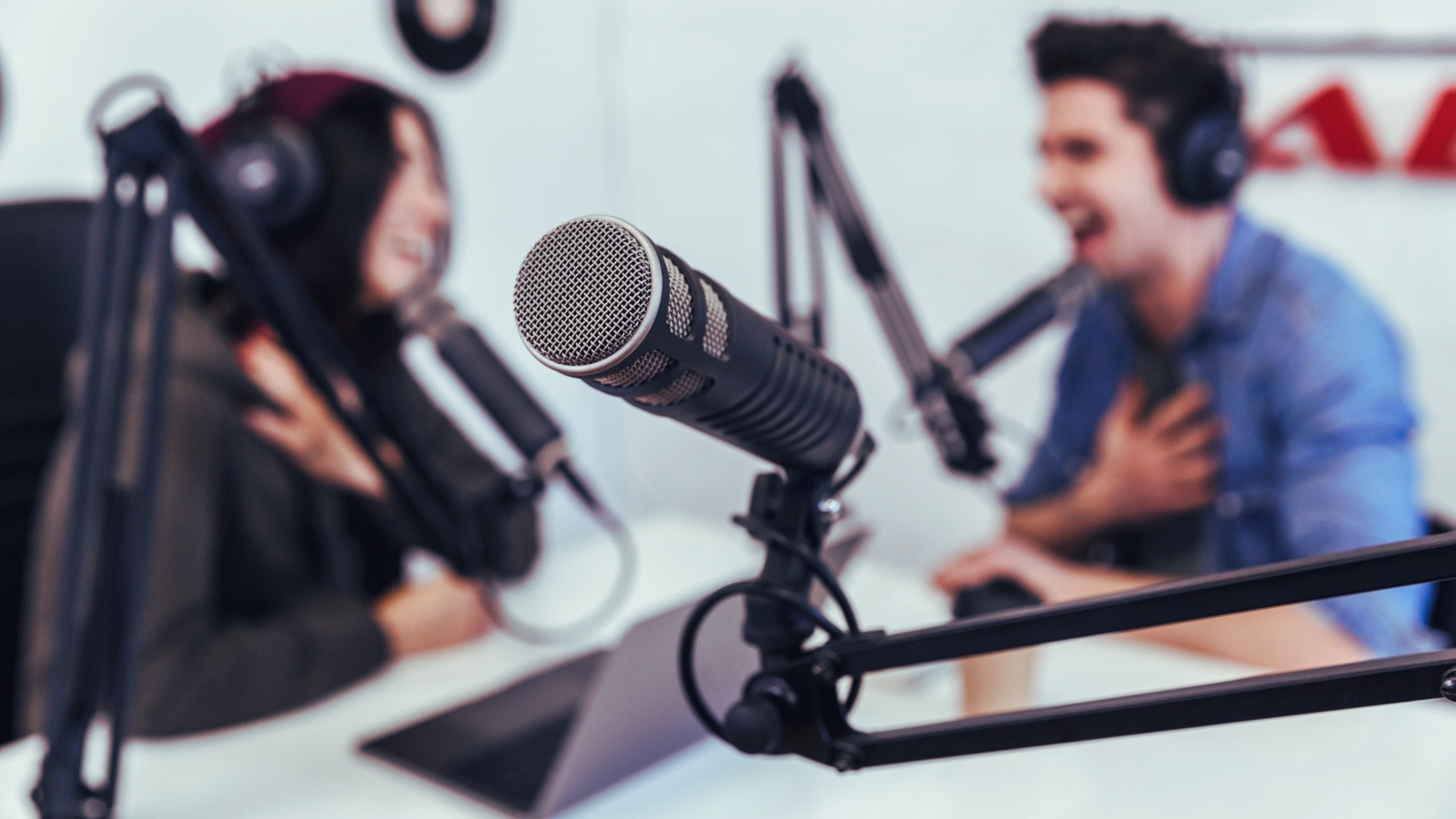 Podcast Hosting Compared: Buzzsprout, Podbean, RSS.com, Transistor & Disctopia (2026)