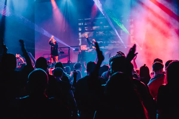 Tips To Stage A Great Gig At Clubs And Private Events